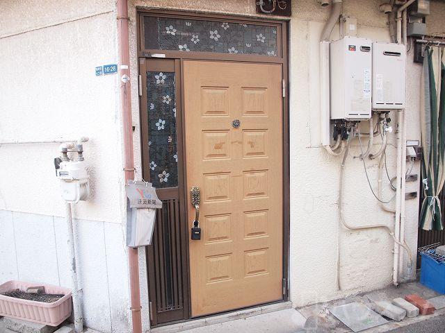 26/30 エントランス