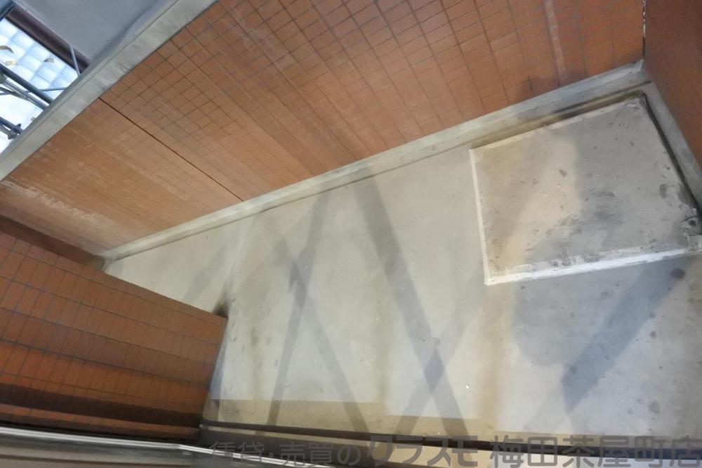 21/30 バルコニー