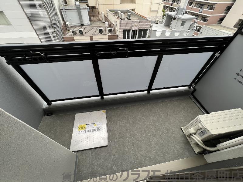 21/30 バルコニー