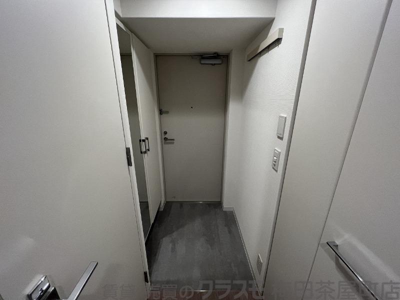 14/30 玄関