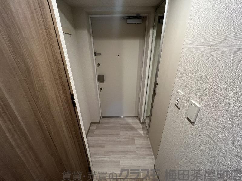 14/30 玄関
