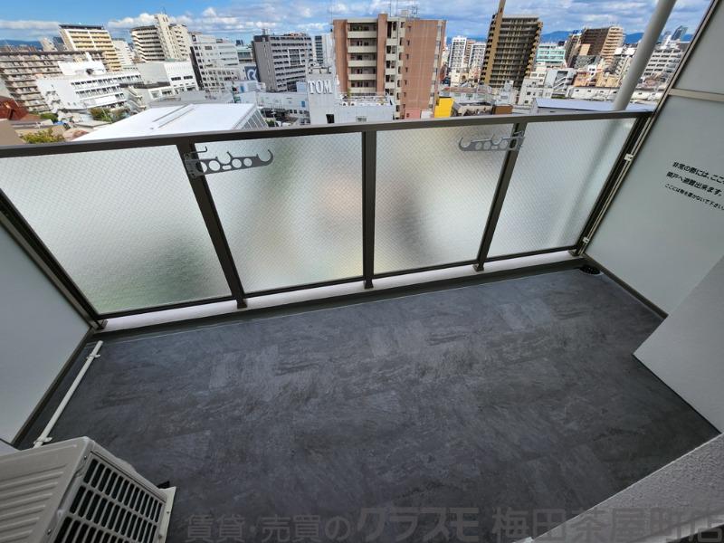 23/30 バルコニー