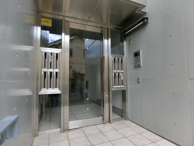 3/7 エントランス