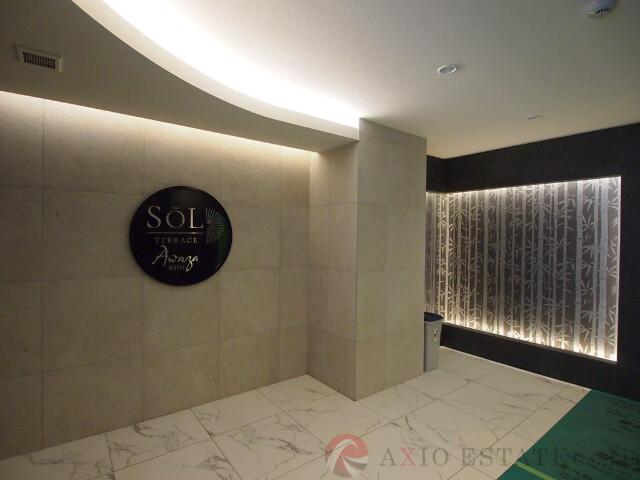 25/30 エントランス