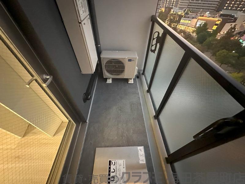 21/30 バルコニー