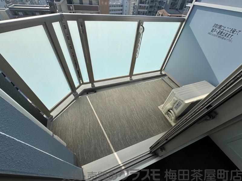 21/30 バルコニー