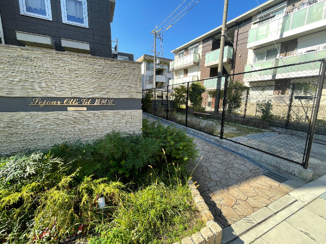 17/18 エントランス