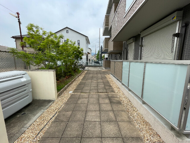 2/5 エントランス