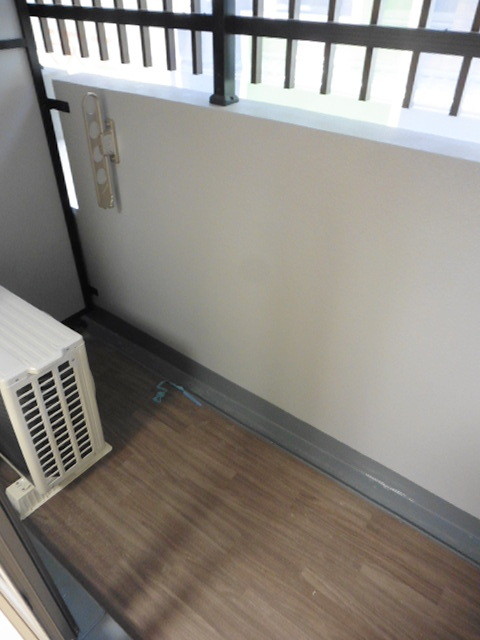 21/26 バルコニー