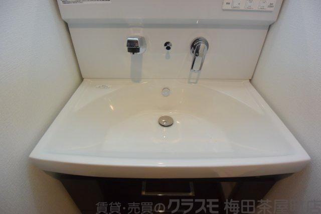 22/30 洗面