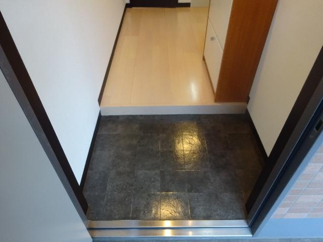 13/30 玄関