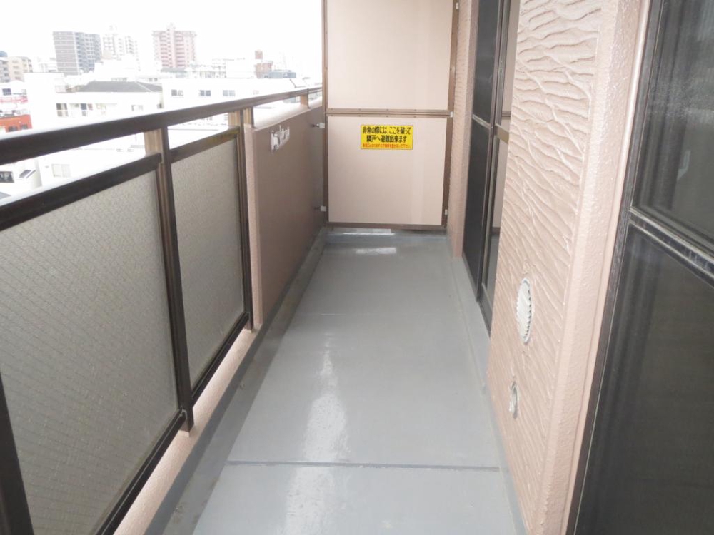 25/30 バルコニー