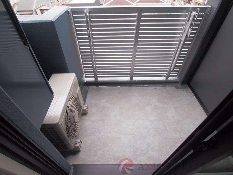 25/30 バルコニー