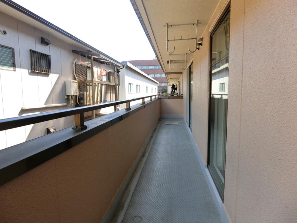 21/30 バルコニー