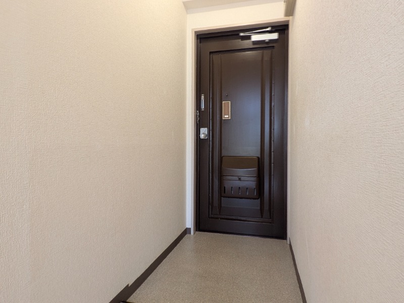 13/30 玄関
