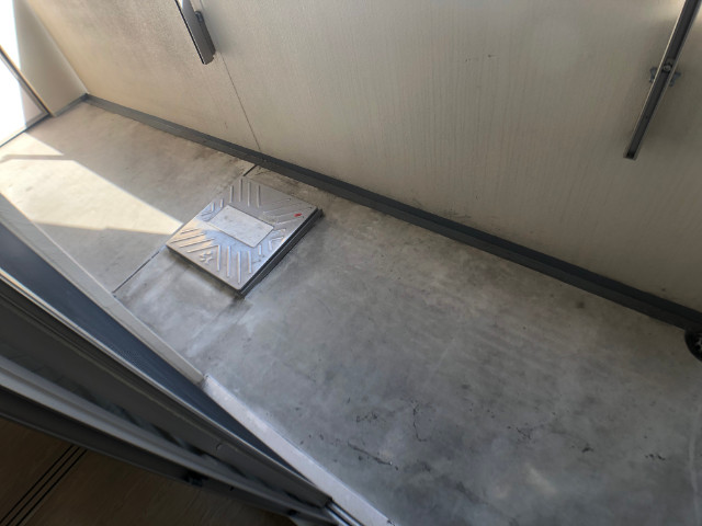 23/30 バルコニー