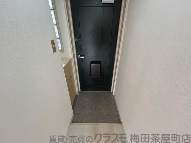 14/30 玄関