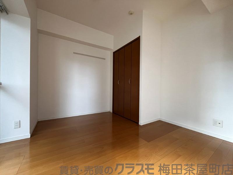 13/30 寝室