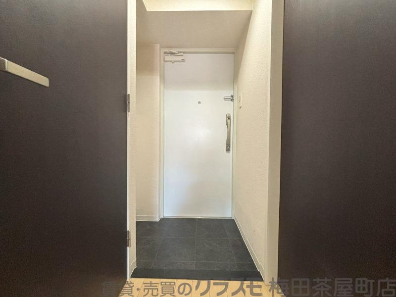 14/30 玄関