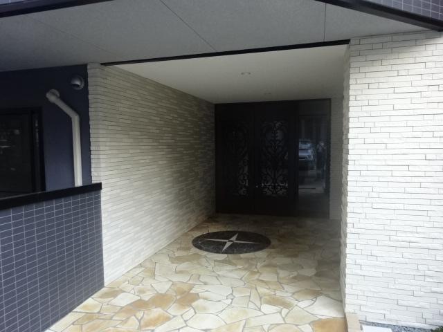 22/29 エントランス