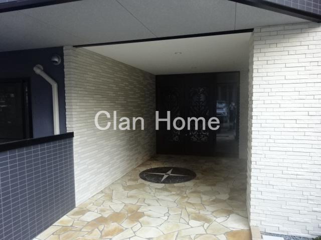 22/29 エントランス