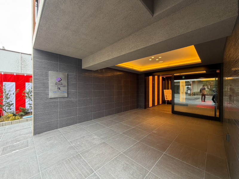 22/24 エントランス