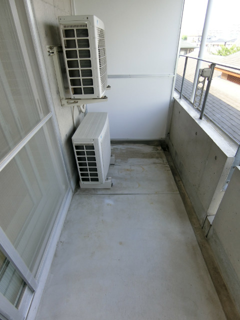 19/30 バルコニー