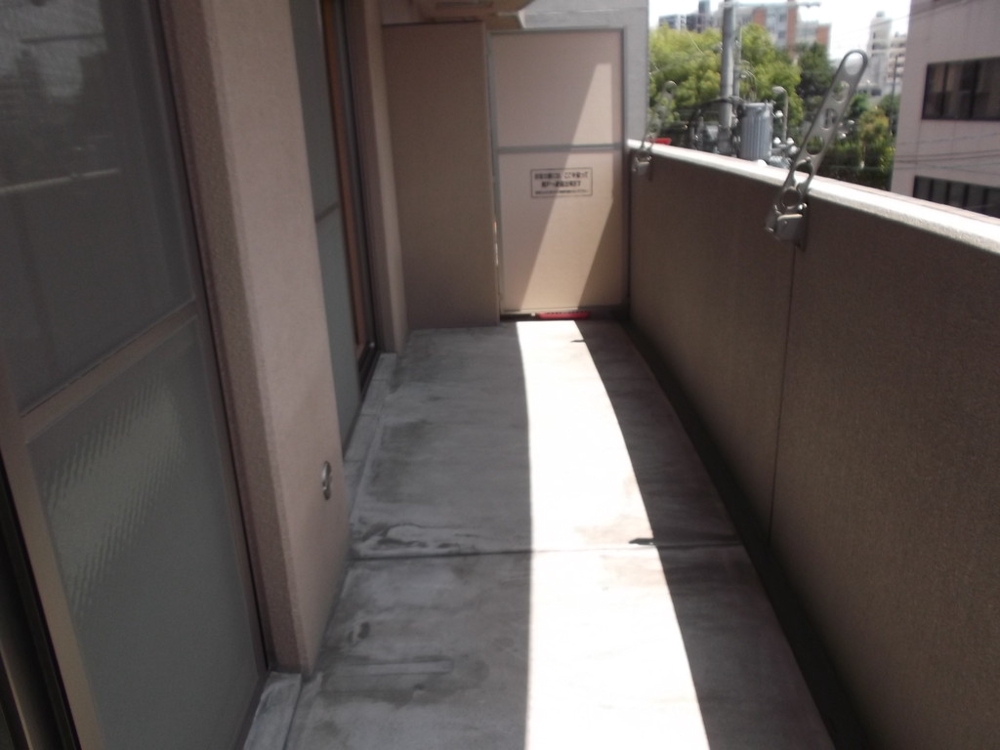 25/30 バルコニー