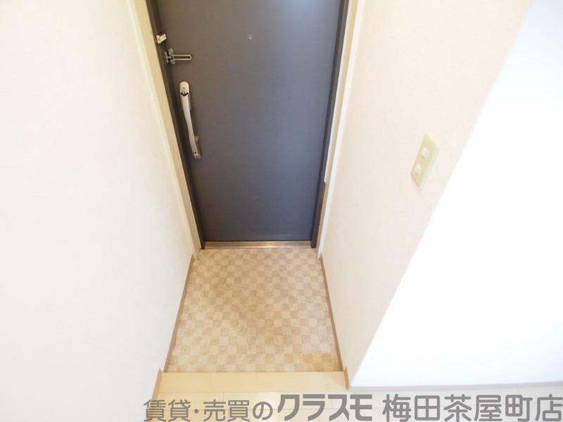 19/30 玄関