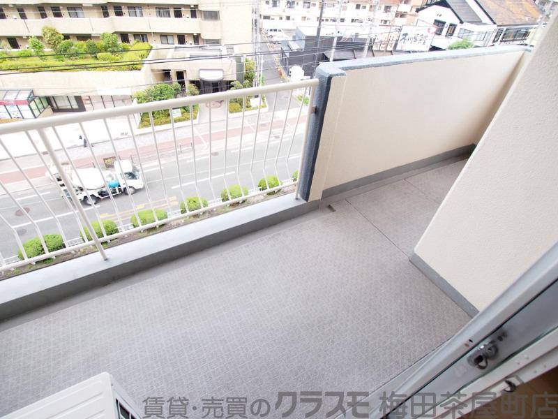 26/30 バルコニー