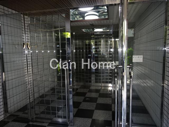 25/30 エントランス