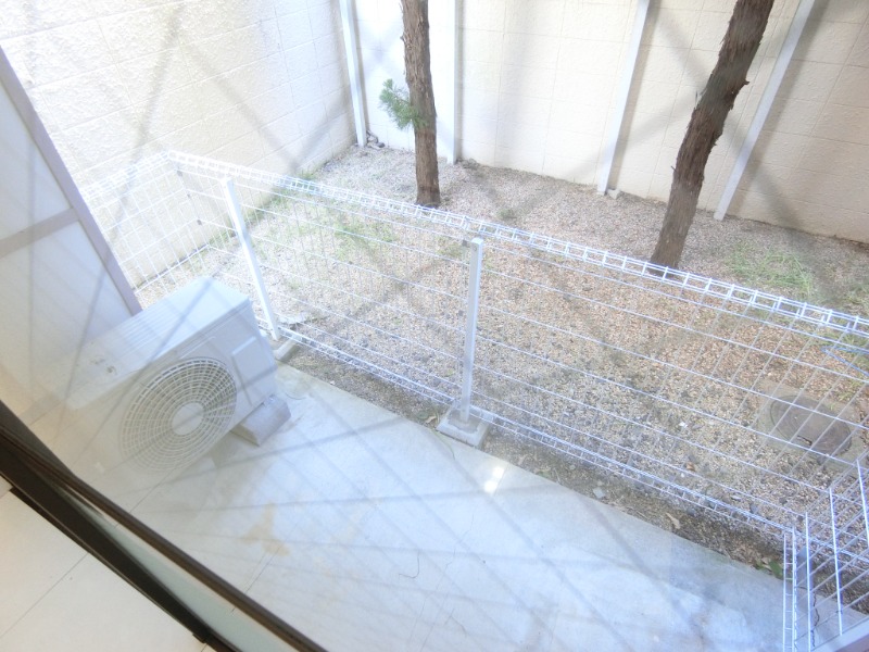 19/30 バルコニー