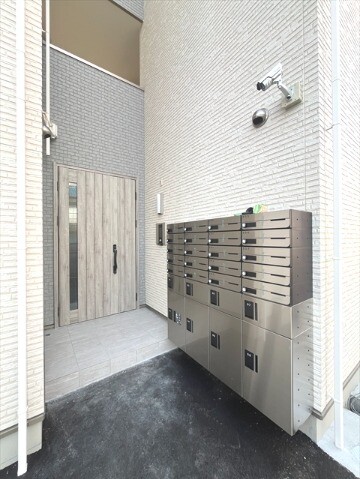 16/22 エントランス