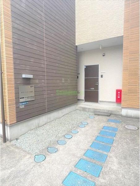 14/19 エントランス