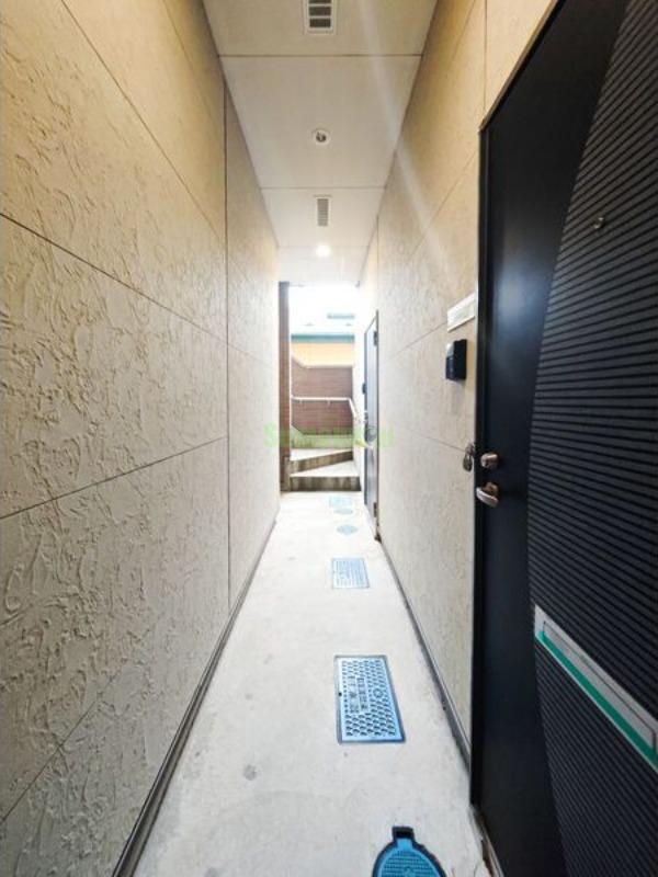 17/23 エントランス