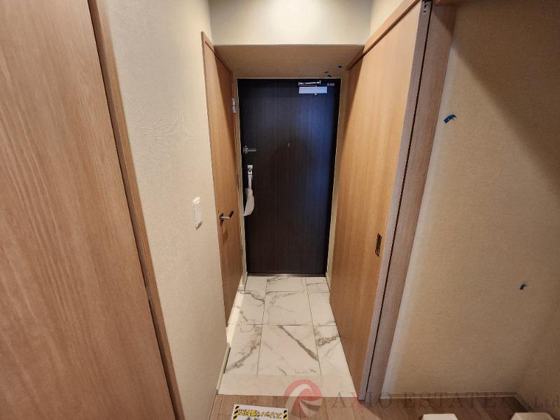 19/30 玄関