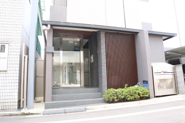 2/3 エントランス