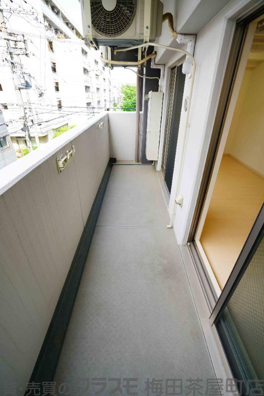 21/30 バルコニー