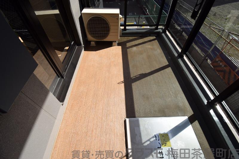 23/30 バルコニー