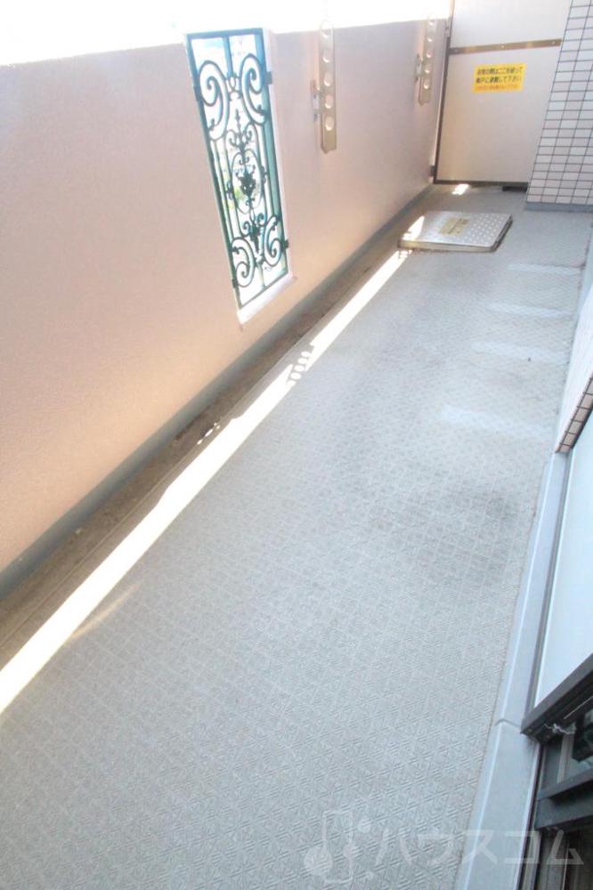 17/30 バルコニー