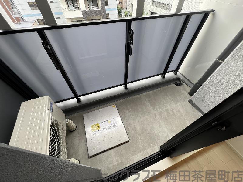 21/30 バルコニー