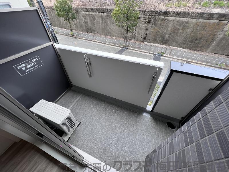 21/30 バルコニー