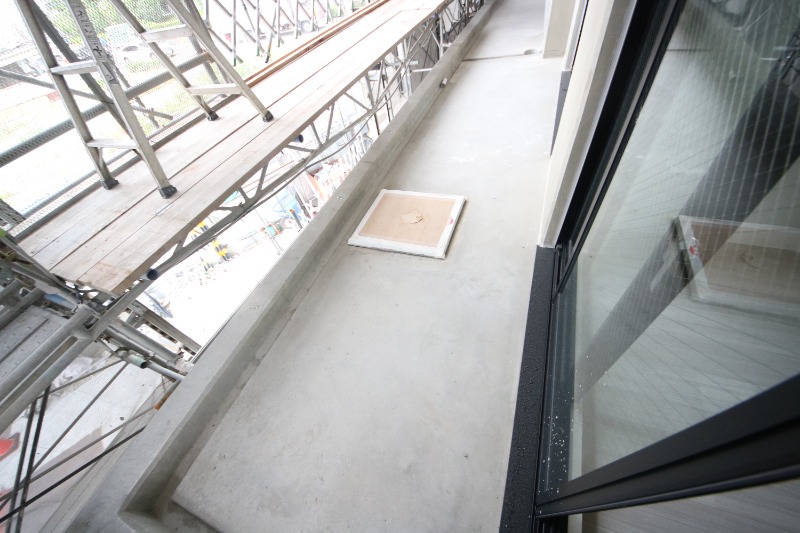 20/30 バルコニー