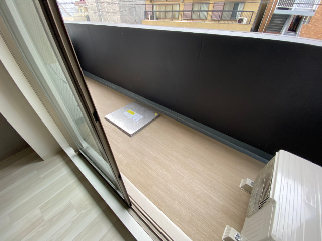 21/30 バルコニー