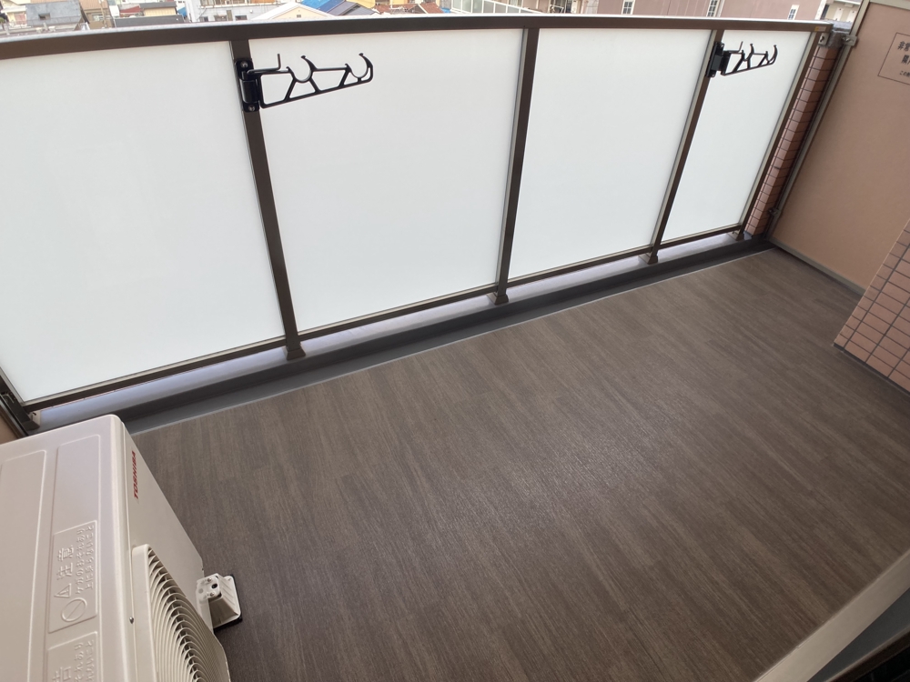 23/30 バルコニー