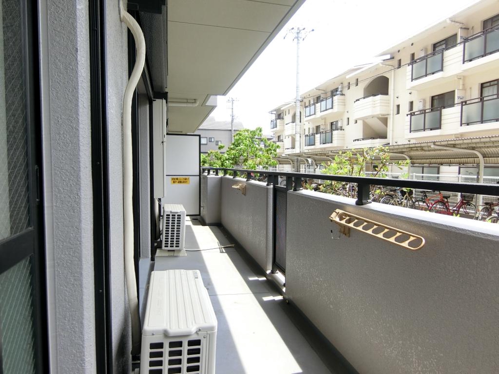 21/30 バルコニー