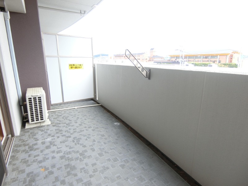 19/30 バルコニー