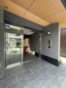 14/21 エントランス