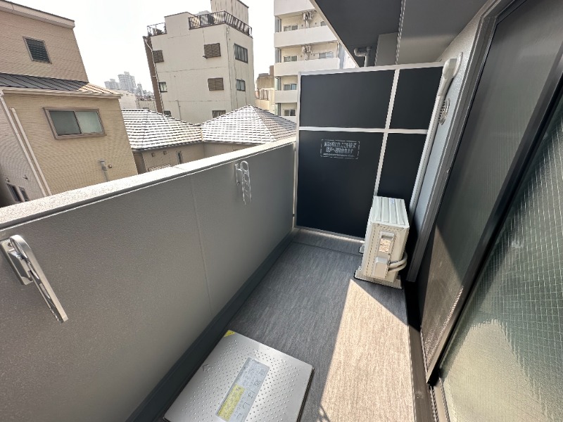 23/30 バルコニー