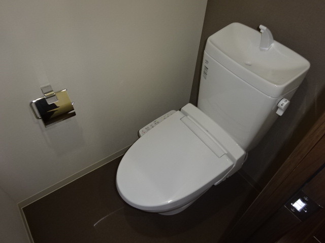 16/30 トイレ